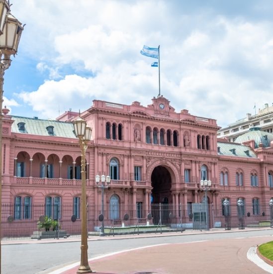 Imagen de Yo invito, mamá | Disfruta y conoce Buenos Aires